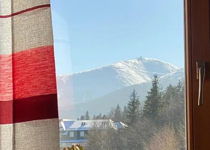 Pod Jelencem I Dom Z Widokiem Na Sniezke Blisko Wang B&B