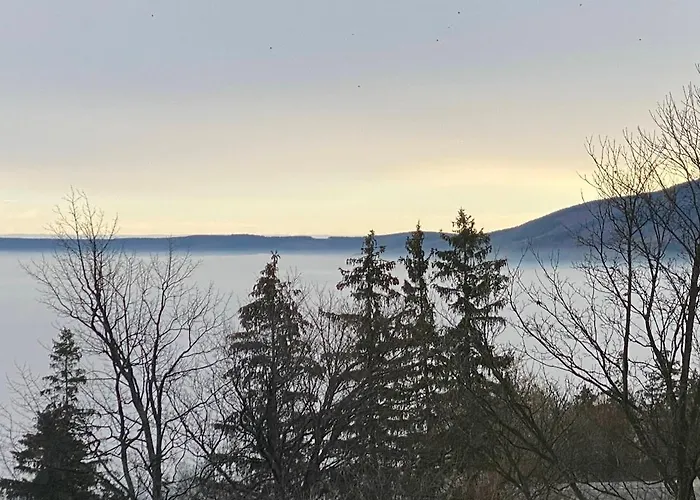 فندق مبيت وإفطار Pod Jelencem I Dom Z Widokiem Na Sniezke Blisko Wang 3*